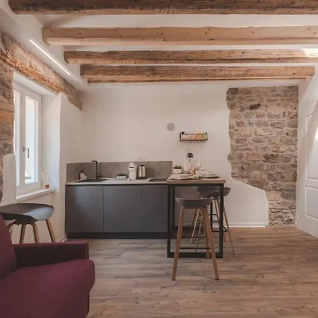 Calle De Bernardis 2 L Bb Trieste * Múggia