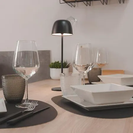 Calle De Bernardis 2 L Bb Trieste *